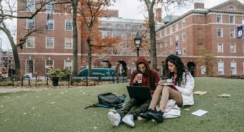 Cracking The Code: How To Safe Enterprise Faculty Scholarships And Fund Your MBA Desires